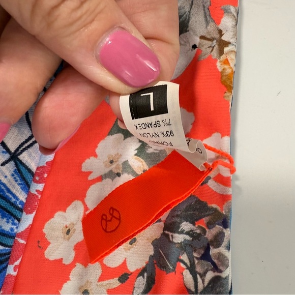 Maaji string bikini bottom Reversible size large - Picture 7 of 7